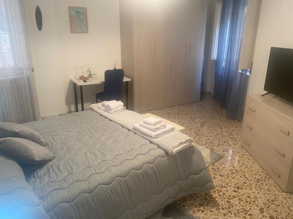 Le Stanze Di Sofia Salerno Exterior foto